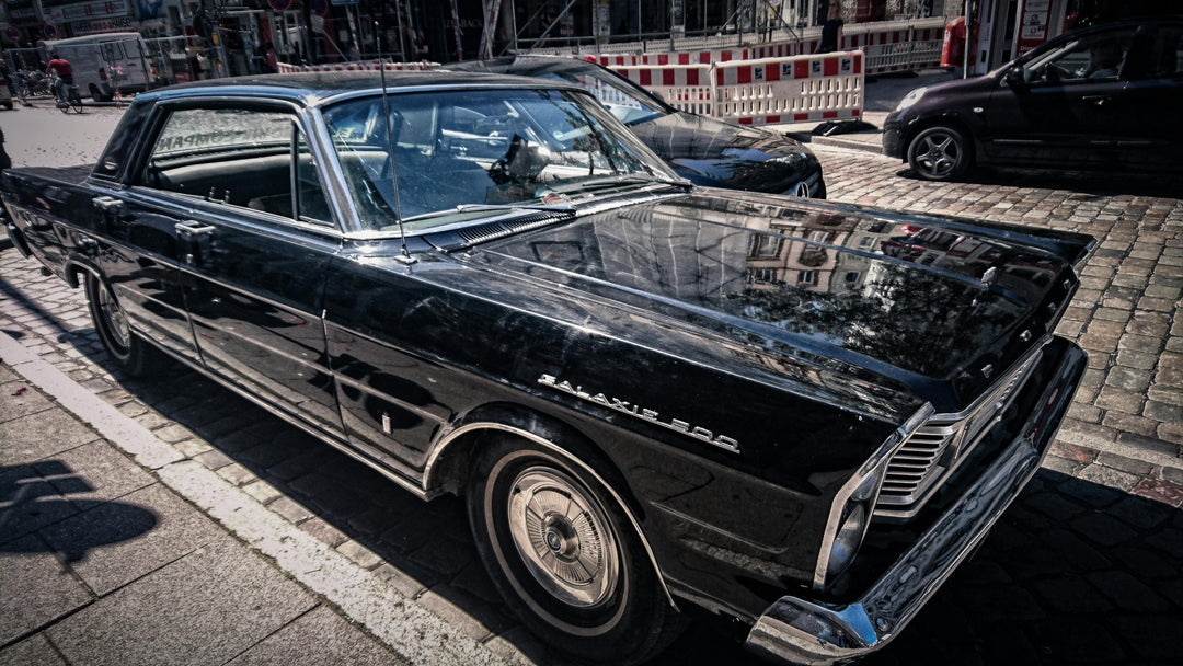 Tips for Maintaining a Black Car’s Shine